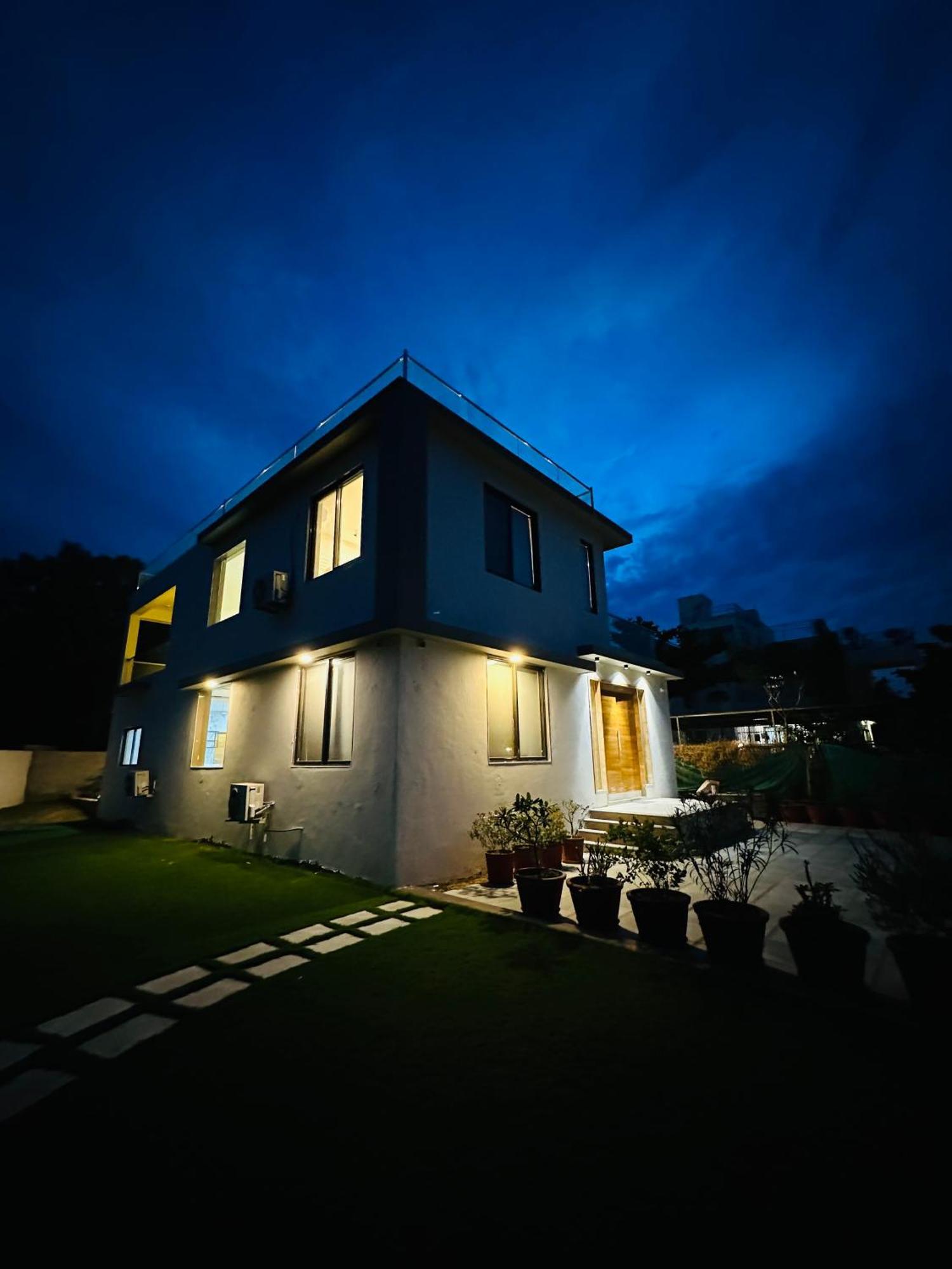 Karmabhumi 1 Villa Satej Luaran gambar